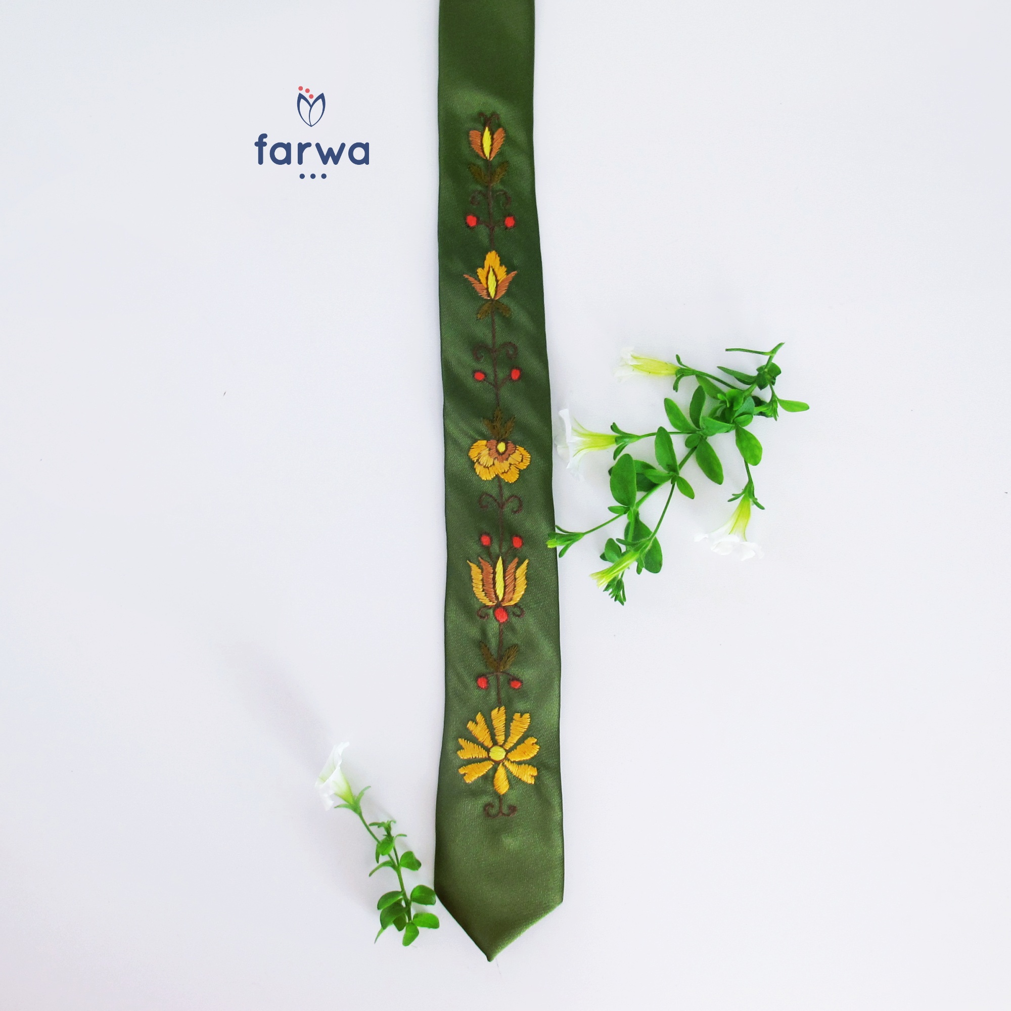 Krawat Kaszubski  haft borowiacki – zielony