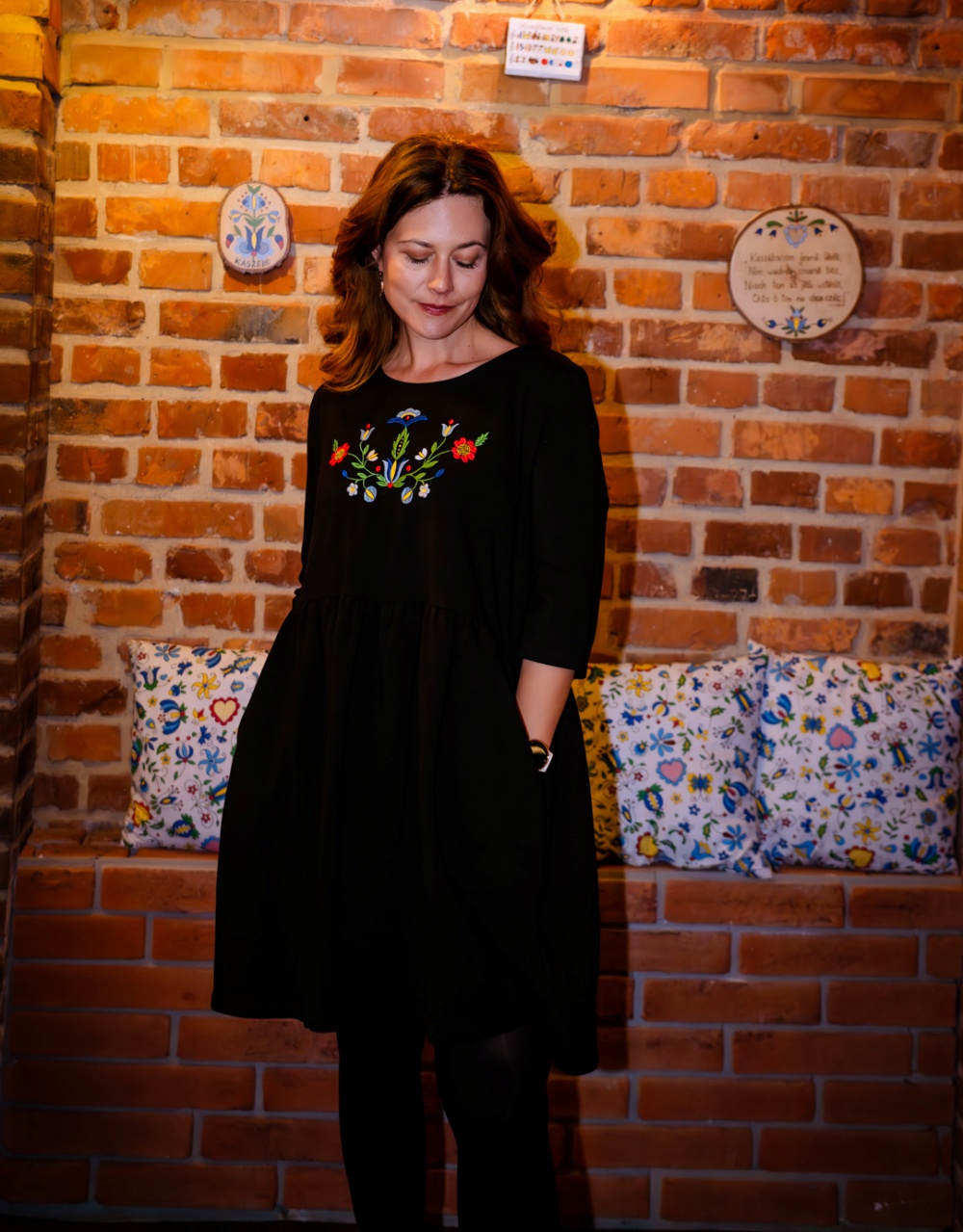 Sukienka czarna dzianina 5 Sukienka kaszubska czarna dzianinowa „Zyta”