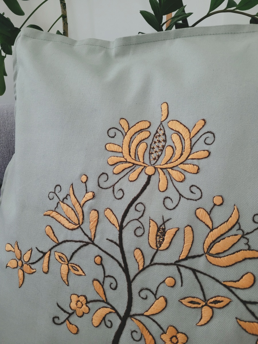 Poszewka haft czepcowy Poszewka haft czepcowy