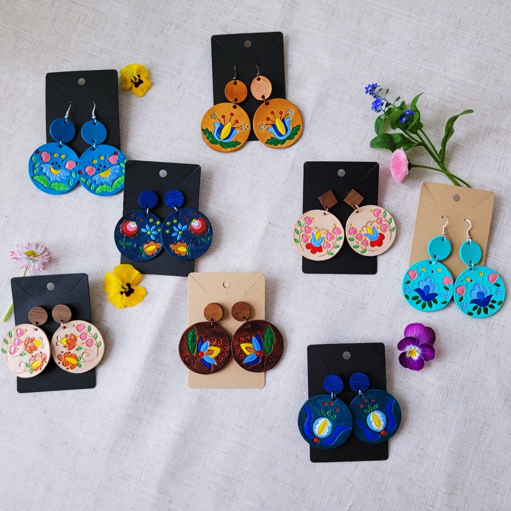 Kolczyki ze skóry Kolczyki ze skory