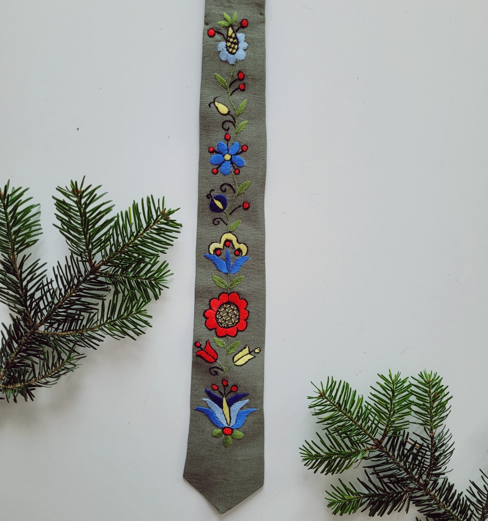 Krawat zielony - haft wejherowski 3 Krawat lniany kaszubski -haft wejherowski – zielony