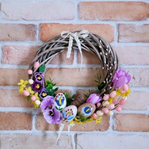 Wianek Wielkanocny z zajacem i bratkami  x