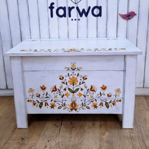 Skrzynia biala Borowiacka x